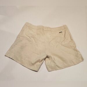 IVANKA TRUMP Shorts Size 2  Beige Pockets Hiking Beach Women Comfort